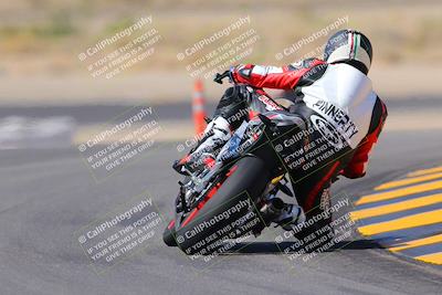 media/Oct-08-2022-SoCal Trackdays (Sat) [[1fc3beec89]]/Turn 11 Backside (1145am)/